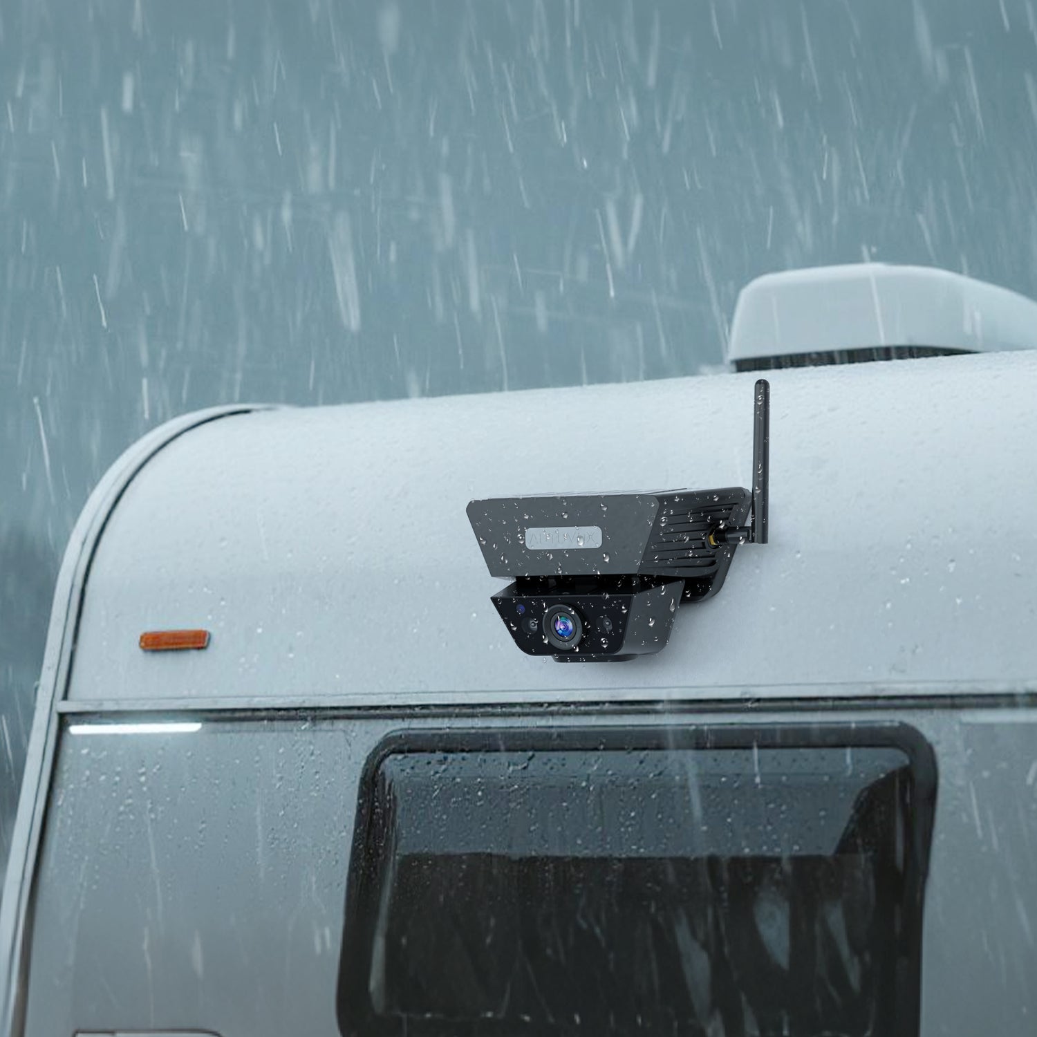 Solar 5B RV Magnetic Backup Camera with Loop Recording